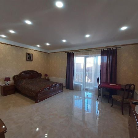 Аппартаменты С Балконом Apartment Одеса Екстериор снимка