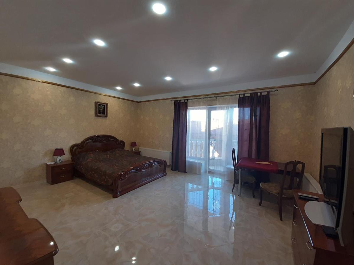 Аппартаменты С Балконом Apartment Одеса Екстериор снимка