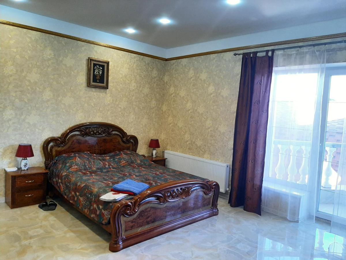 Аппартаменты С Балконом Apartment Одеса Екстериор снимка